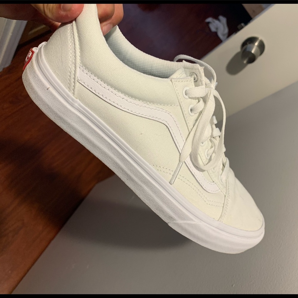 Worn once Size 10 white vans